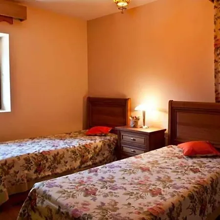 Vila Sleeps 12 Air Con Wifi *