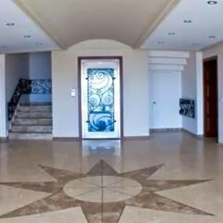 Sleeps 12 Air Con Wifi Vila *